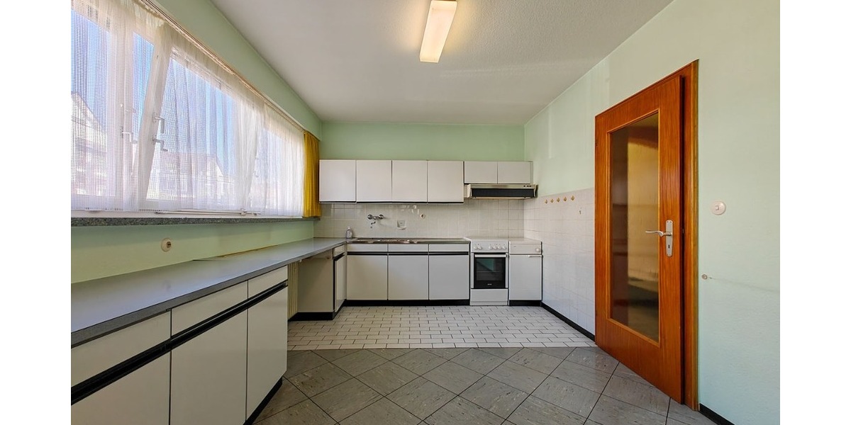 5-Zimmer Wohnung in Pliezhausen inkl. Balkon, Garten und Garage - 5- Pliezhausen | Angebot:25391039