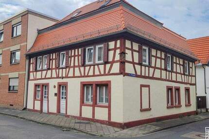 Raumwunder - saniert, charmant, historisches Fachwerkhaus 8 zimmer
