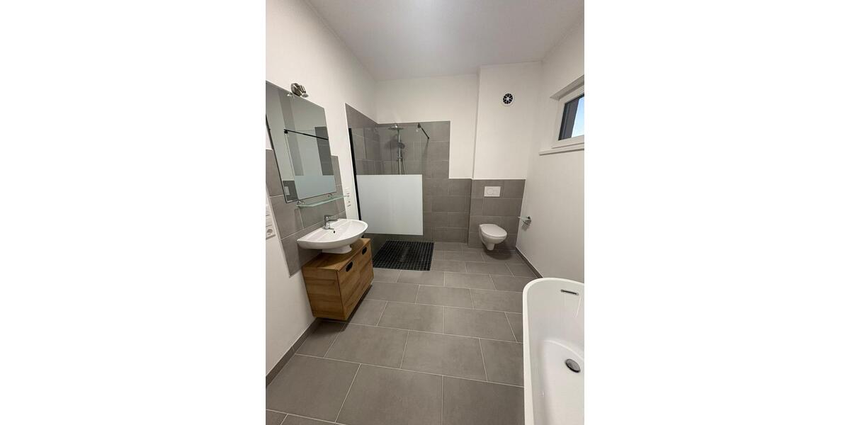 Doppelhaushälfte Warstein - 4 Zimmer, 105 m&sup2;, 1.350&euro; | Angebot:25718747