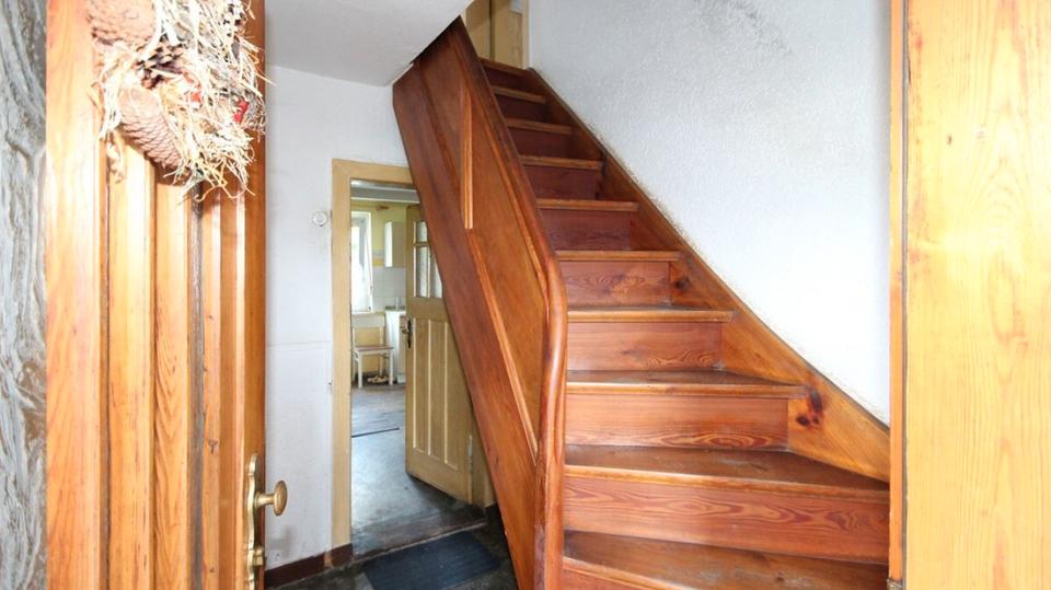 Einfamilienhaus Kaltennordheim - 3.5 Zimmer, 105 m&sup2;, 65.000&euro; | Angebot:26918719