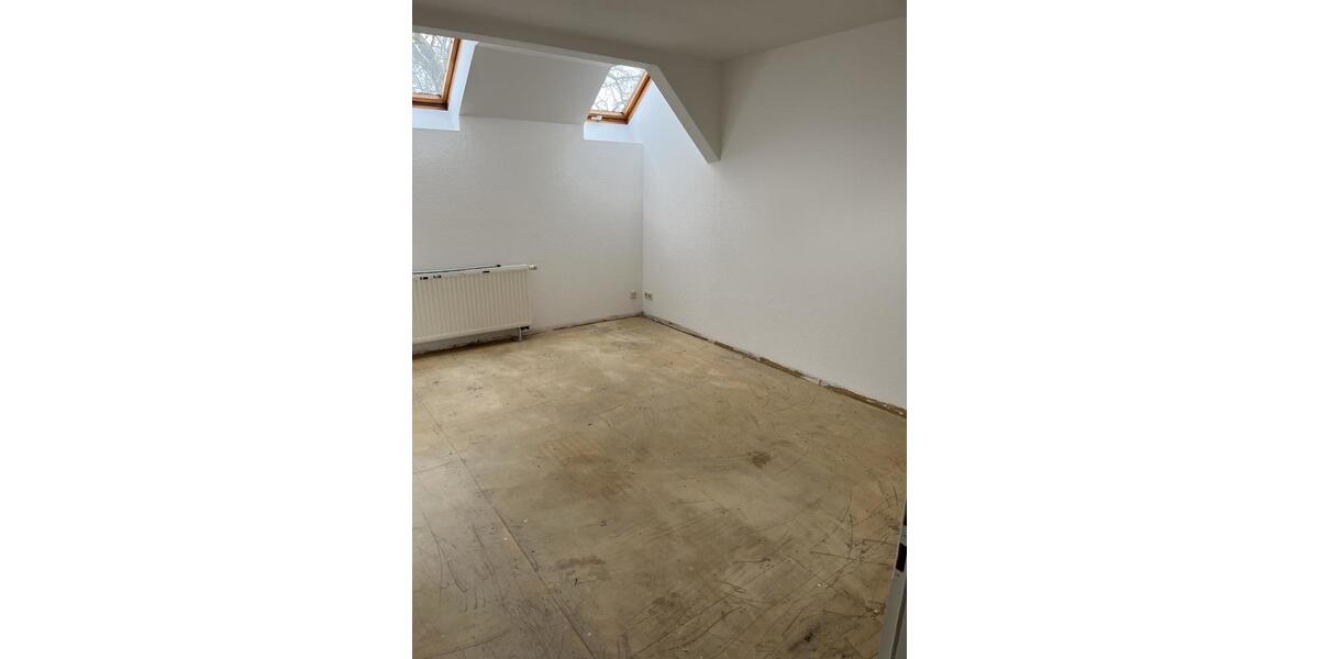 Dachgeschoßwohnung Aschersleben - 3 Zimmer, 92 m&sup2;, 495&euro; | Angebot:26087095