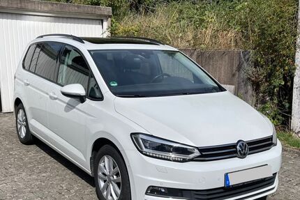 VW Touran 159.200 km 16.490 &euro; Illingen 66557