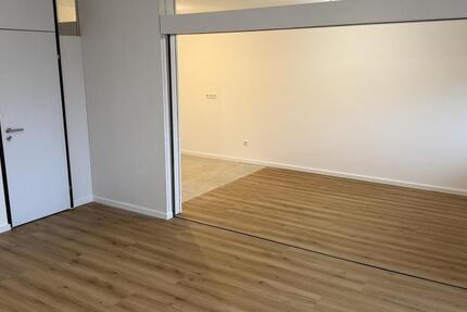 Attraktive 3,5-Zimmer Wohnung mit Balkon im 3. OG in Schwalbach am Taunus 3 zimmer