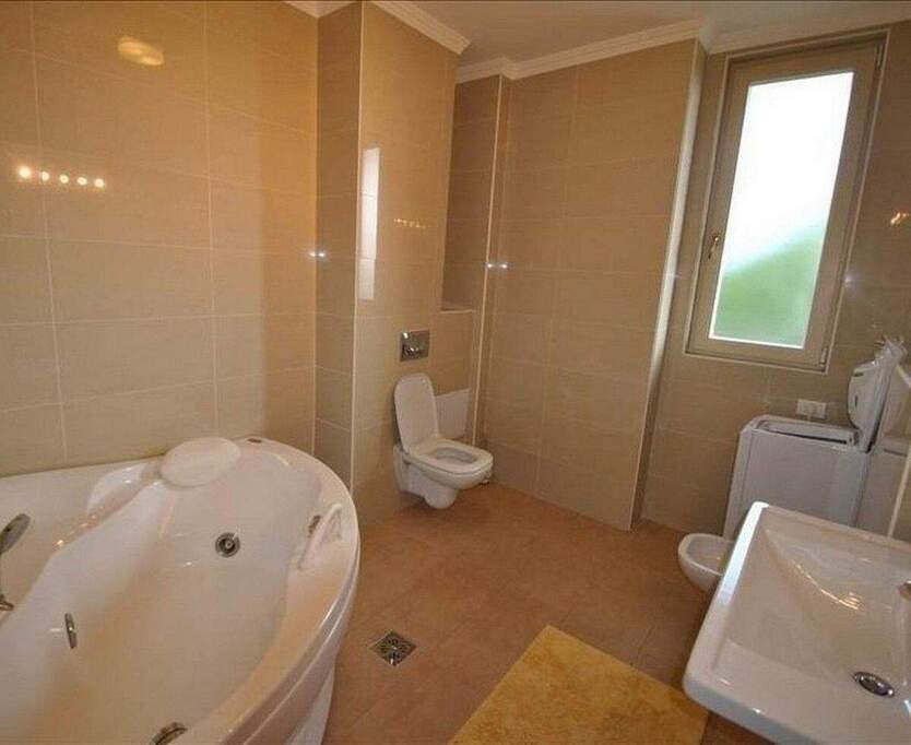 Moderne 3-Zimmer-Wohnung mit Balkon in Neugraben-Fischbek, Hamburg 3 zimmer