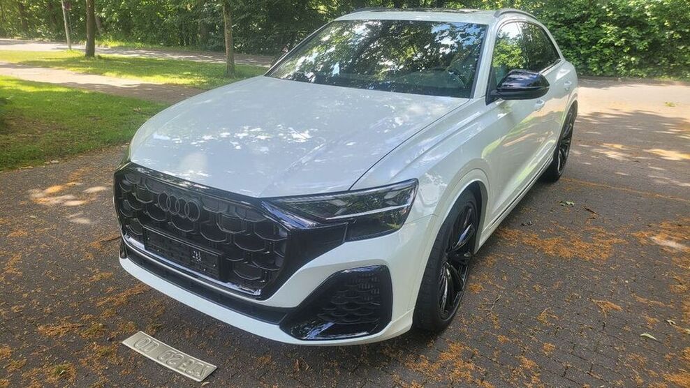 SQ8