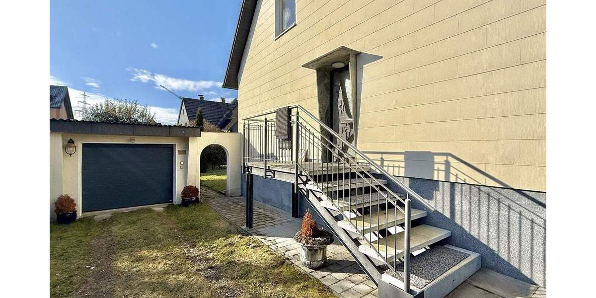 Einfamilienhaus Vohenstrauß Altenstadt - 6 Zimmer, 121 m&sup2;, 185.000&euro; | Angebot:25697489