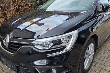 Renault Megane 91.887 km 10.950 &euro; Oberhausen 46149