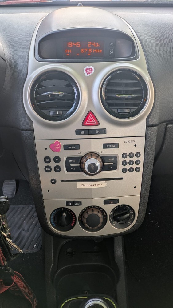 Opel Corsa D 210.000 km 2.000 € Neuwied 56564