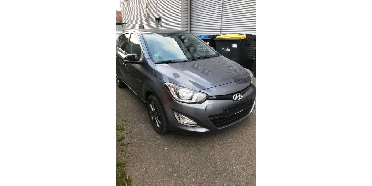 Hyundai i20 84.000 km 6.990 € Mülheim an der Ruhr 45481