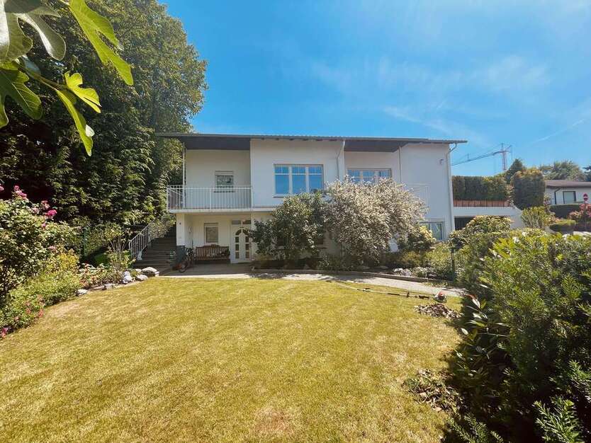 Haus zum Mieten in Weinheim 3.200 € 192 m²