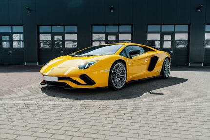 Lamborghini Aventador 31.000 km 479.900 € Jüterbog 14913