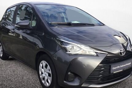 Toyota Yaris 26.735 km 11.930 € Petersberg 07616