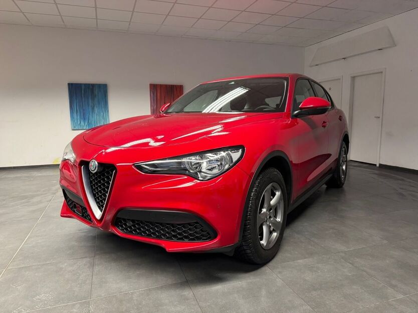 Alfa Romeo Stelvio 119.000 km 18.580 € Zwickau 08056
