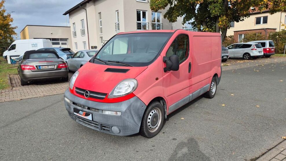 Opel Vivaro 199.600 km 2.666 € Bitterfeld-Wolfen, OT Bitterfeld 06749