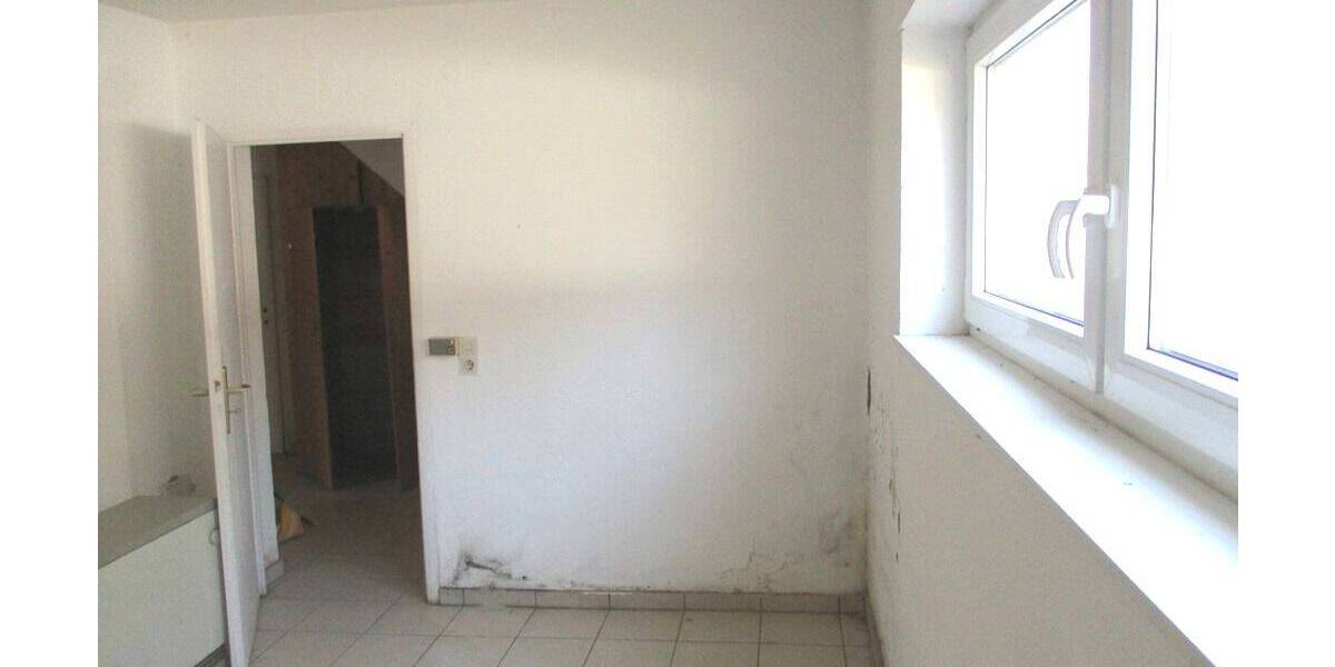Einfamilienhaus Weisenheim am Sand - 7 Zimmer, 165 m&sup2;, 339.000&euro; | Angebot:25836943