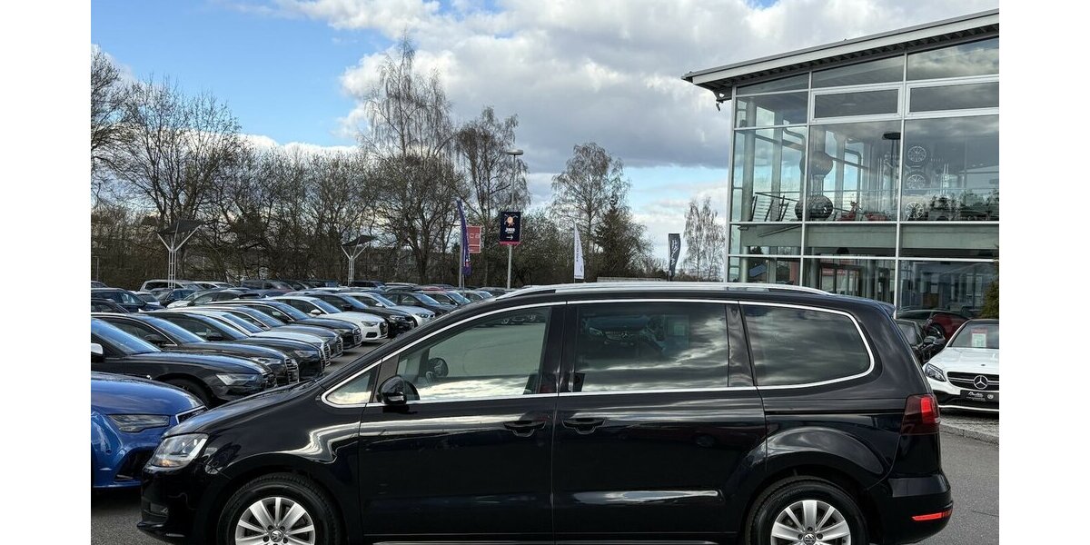 VW Sharan 2.0 TDI Comfortline 7.SITZ/NAVI/SHZ/DSG 107.728 km 21.800 &euro; Villingen-Schwenningen 78054