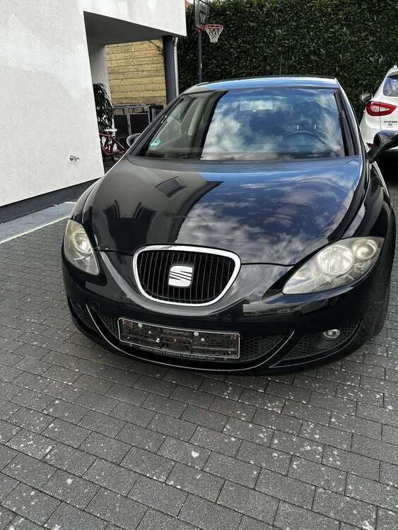 Seat Leon 244.000 km 1.950 € Offenbach 76877