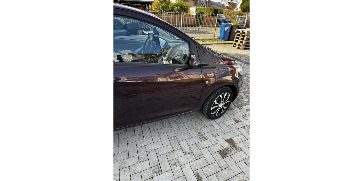 Ford Ka 90.008 km 2.500 &euro; Bremerhaven 27576