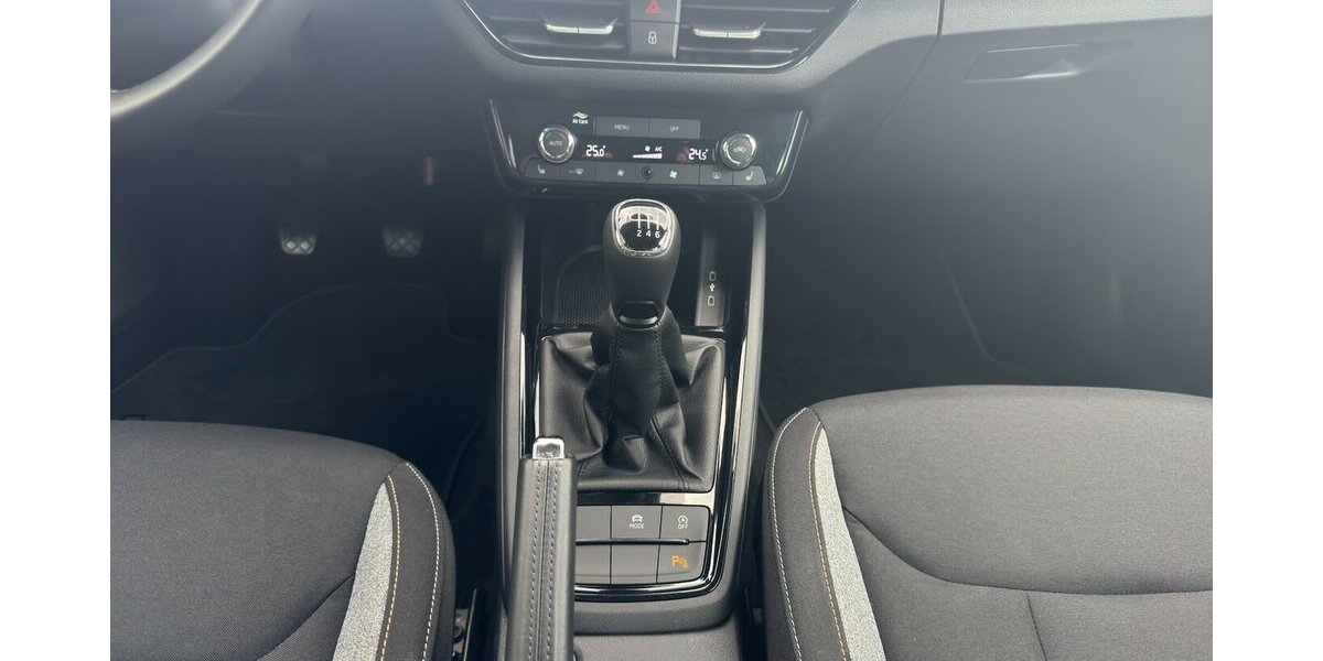 Skoda Kamiq 1.0 TSi Selection Black *Sitzhzg/Kamera/LED/ 19.973 km 21.490 &euro; Bamberg 96052