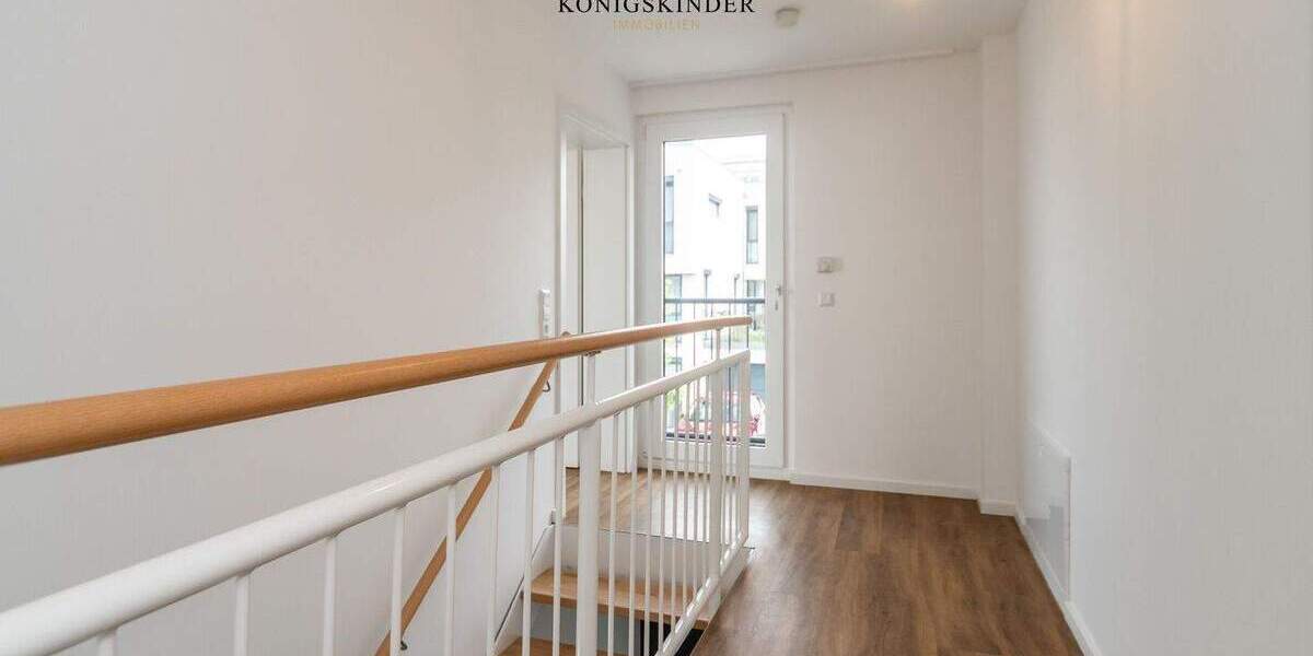 Doppelhaushälfte Stuttgart Zuffenhausen - 8 Zimmer, 154 m&sup2;, 945.000&euro; | Angebot:24709813