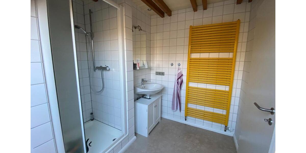 Einfamilienhaus Idstein - 3 Zimmer, 130 m&sup2;, 1.300&euro; | Angebot:26115613