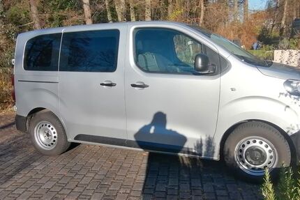 Peugeot Traveller 113.000 km 17.800 € Reichenbach 02894