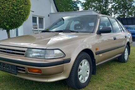 Toyota Carina 87.000 km 5.500 € Bad Essen 49152