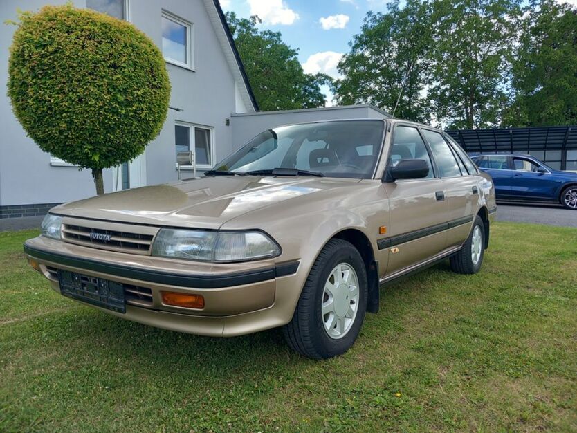 Toyota Carina 87.000 km 5.500 € Bad Essen 49152