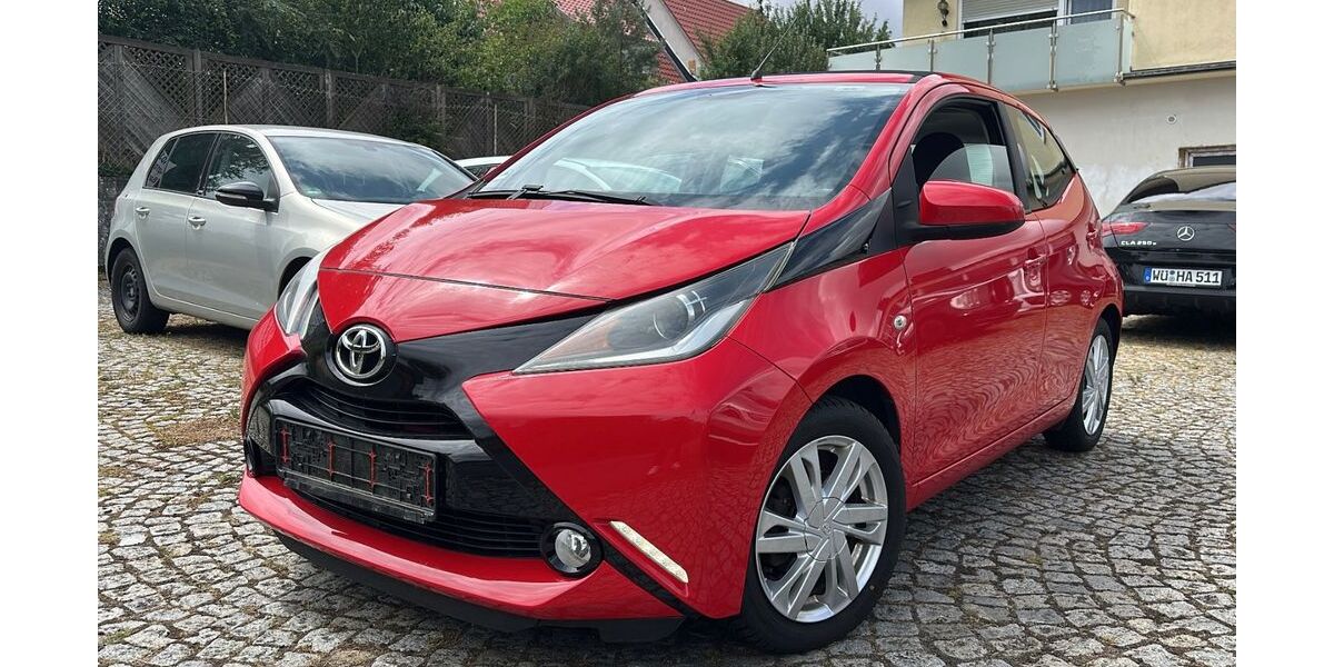 Toyota Aygo (X) 80.000 km 7.800 &euro; Gerolzhofen 97447
