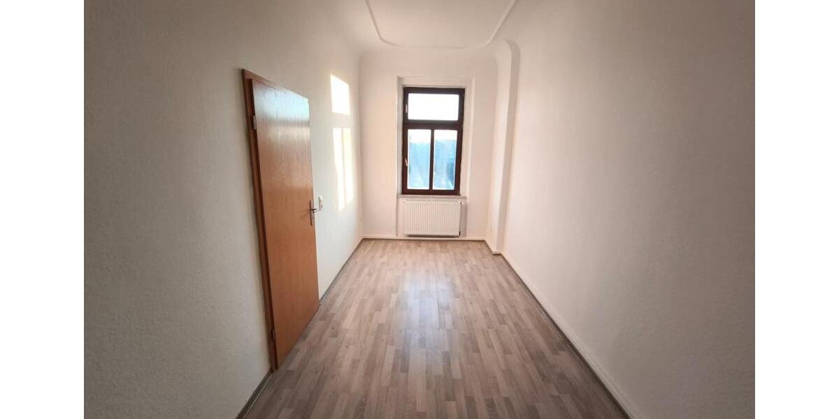 Etagenwohnung Zwickau - 4 Zimmer, 95 m&sup2;, 650&euro; | Angebot:26008269