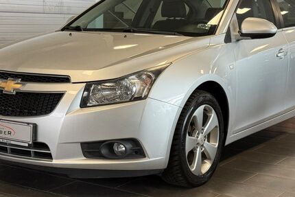 Chevrolet Cruze 83.000 km 7.890 &euro; Dormagen 41540