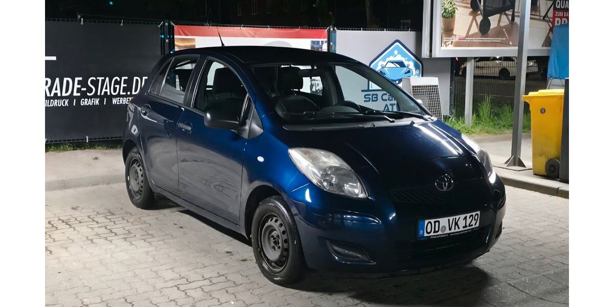 Toyota Yaris 164.600 km 2.590 &euro; Hamburg 21031