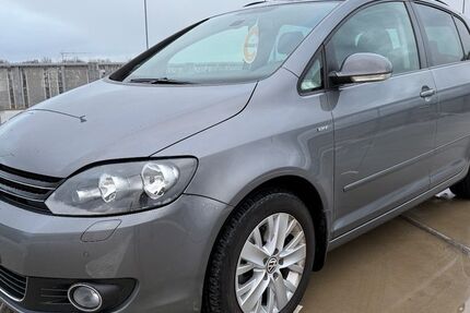 VW Golf 89.000 km 9.990 &euro; Würzburg 97082