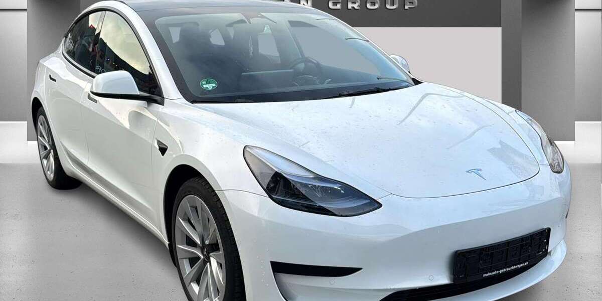 Tesla Model 3 35.779 km 26.900 &euro; Eitorf 53783