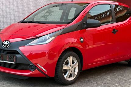 Toyota Aygo (X) 108.000 km 5.500 &euro; Saarbrücken 66127