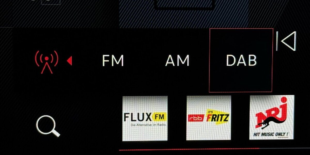 Peugeot 408 GT 145 Hybrid DSC6 Massage 360° Cam 21.700 km 27.380 &euro; Lich 35423