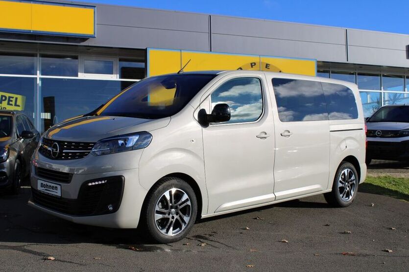 Zafira Life