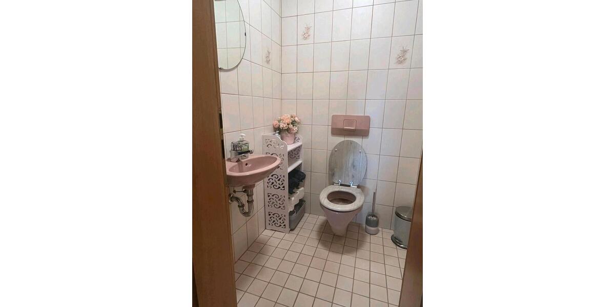 Dachgeschoßwohnung Aichstetten - 4 Zimmer, 84 m&sup2;, 1.150&euro; | Angebot:26664922