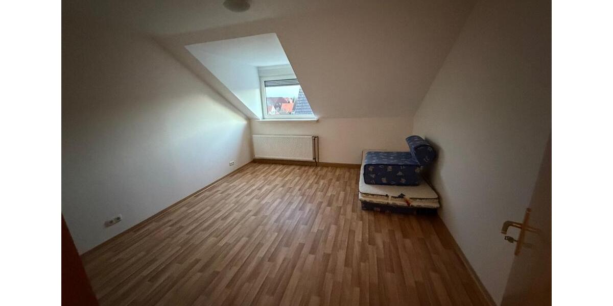 Dachgeschoßwohnung Neustadt am Rübenberge - 4 Zimmer, 96 m&sup2;, 197.000&euro; | Angebot:25232976