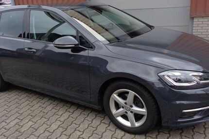 VW Golf 137.902 km 12.500 € Hamburg 22399