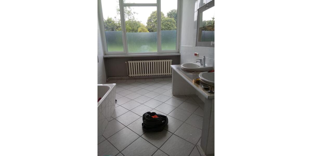 Große geräumige Wohnung 4 zimmer