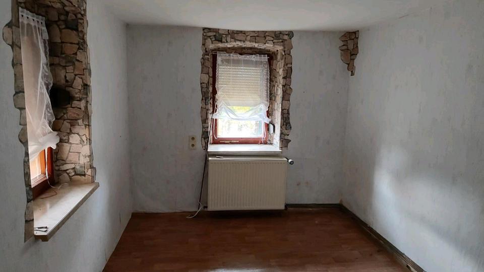 Mehrfamilienhaus, Wohnhaus Langenleuba-Niederhain Niederhain - 7 Zimmer, 160 m&sup2;, 119.000&euro; | Angebot:26683757