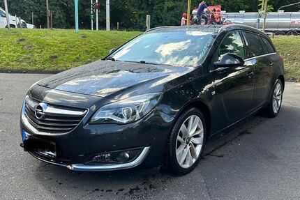 Opel Insignia 188.000 km 9.000 € Hamburg 21075