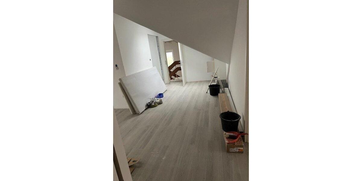 Etagenwohnung Sünching - 4 Zimmer, 99 m&sup2;, 895&euro; | Angebot:26400509