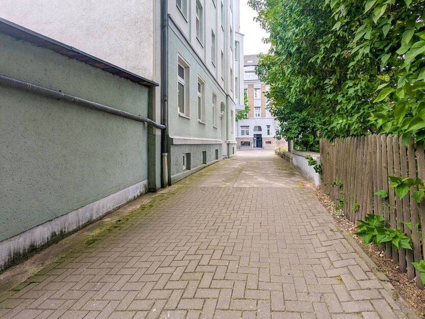 Voll vermietetes MFH in bester Lage! | Stellplätze und Balkone!