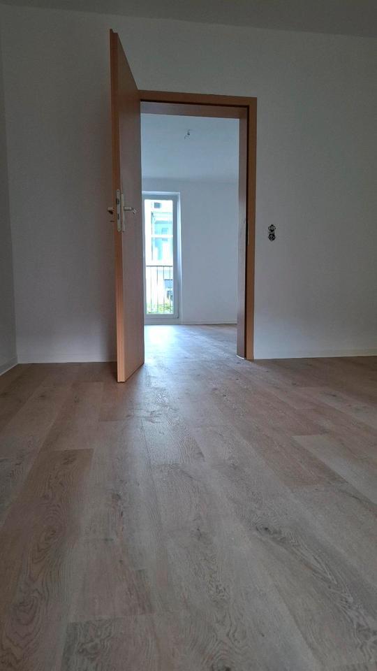 2-Zimmer-Wohnung mit Balkon in Erfurt zu vermieten