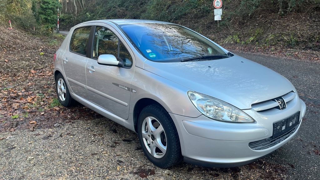Peugeot 307 113.000 km 2.300 &euro; Dossenheim 69221