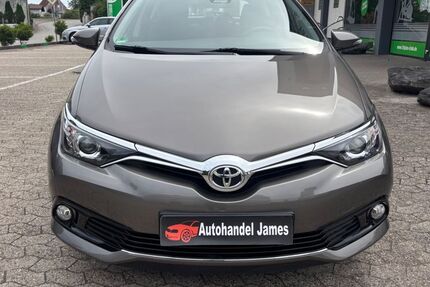Toyota Auris 43.000 km 13.300 &euro; Nohfelden O.t. Wolfersweiler 66625