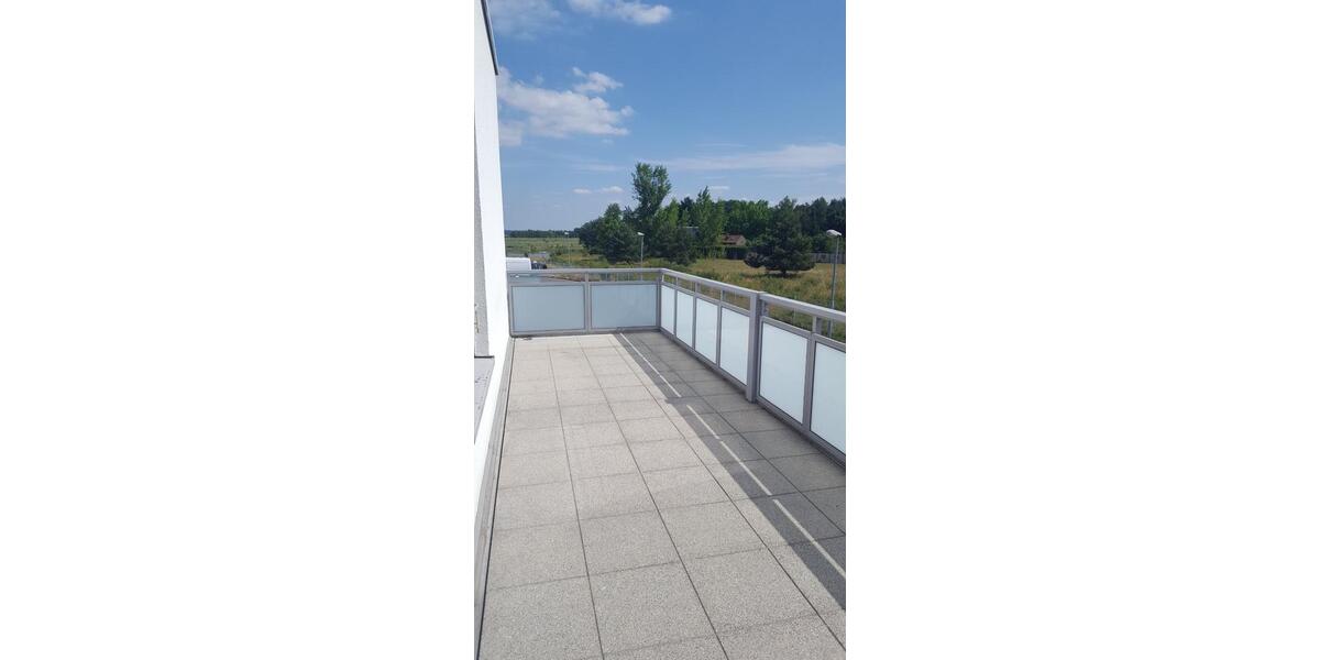 Etagenwohnung Eisenhüttenstadt - 3 Zimmer, 120 m&sup2;, 1.000&euro; | Angebot:25329397