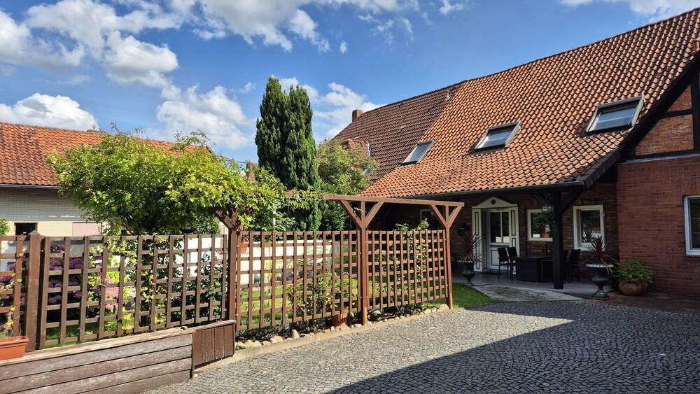 Einfamilienhaus Uetze - 4 Zimmer, 148 m&sup2;, 339.000&euro; | Angebot:26435945